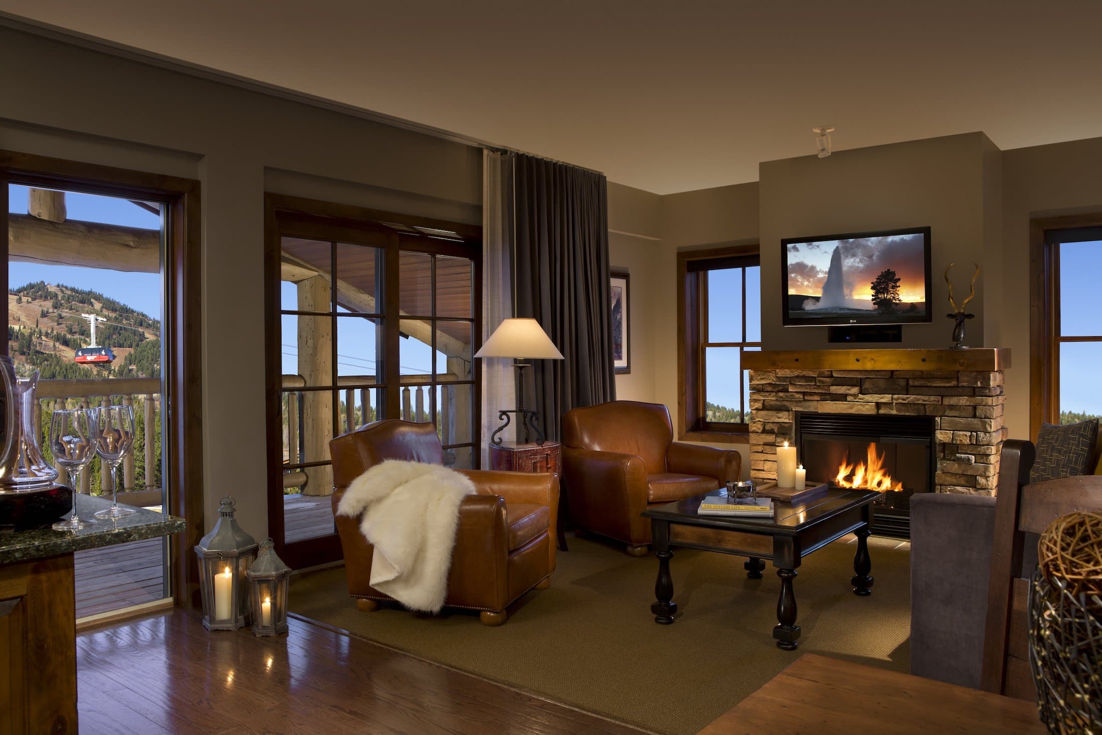 Photo of Teton Mountain Lodge One Bedroom Suite Living Room